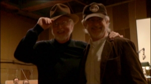 John Williams e Steven Spielberg in una divertente posa