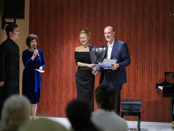 foto umberto scipione in cina 4