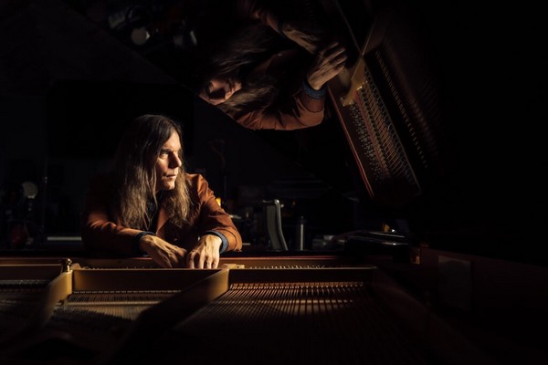 foto graham reynolds