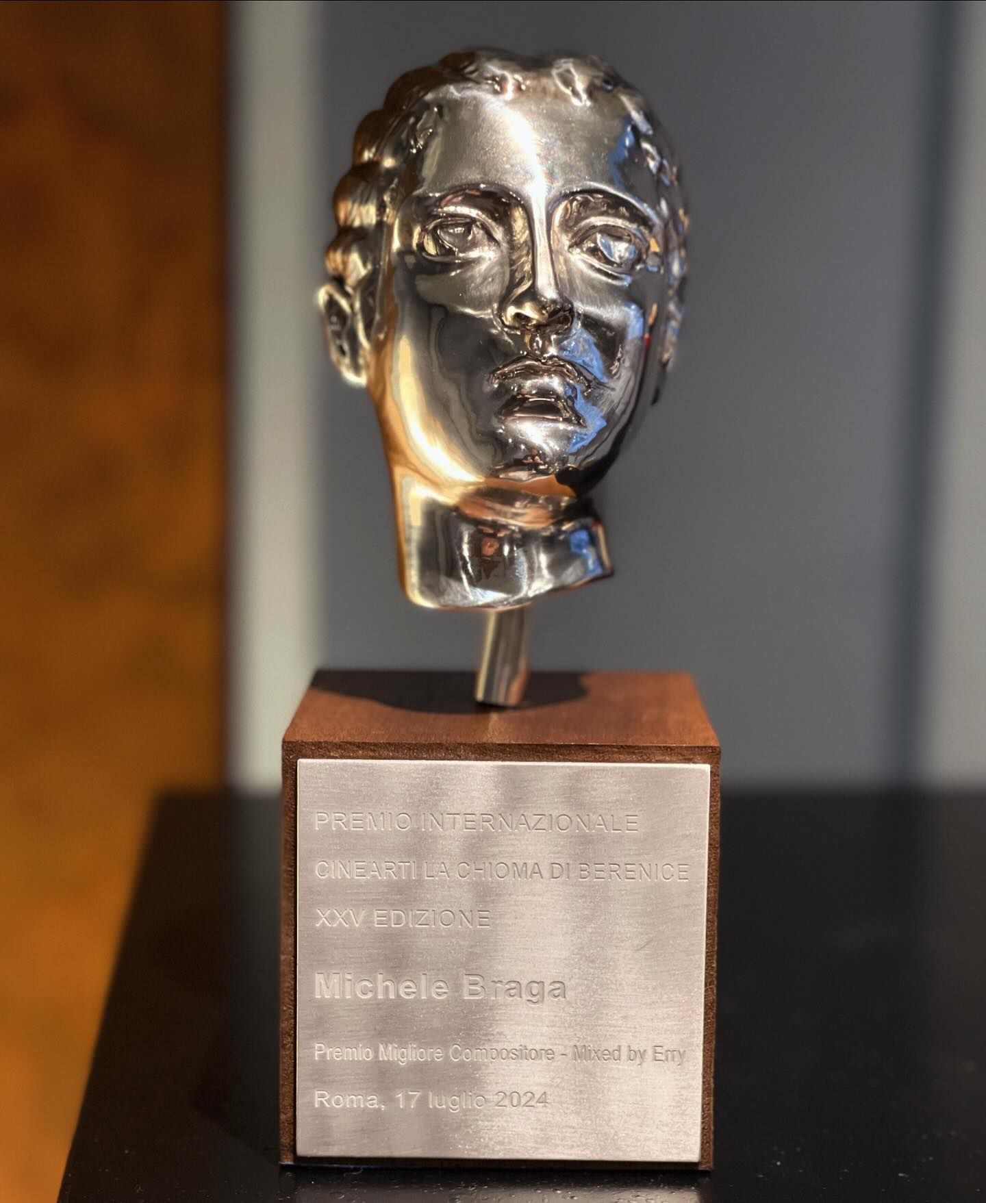 foto premio chioma berenice michele braga