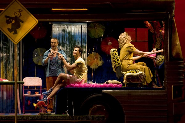 foto priscilla musical 3