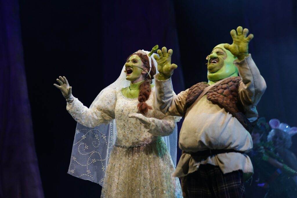 foto shrek musical cast2