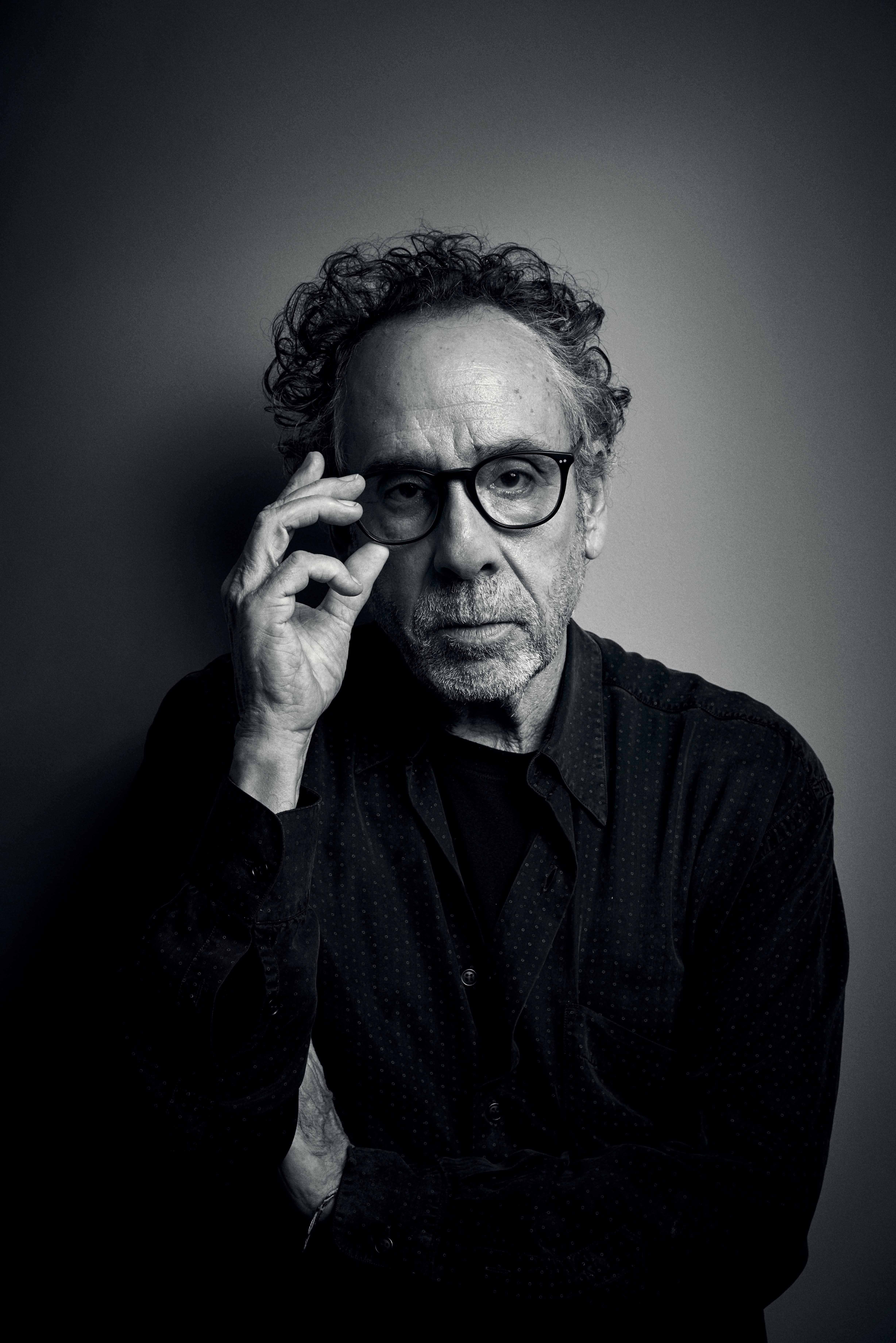 foto tim burton occhiali
